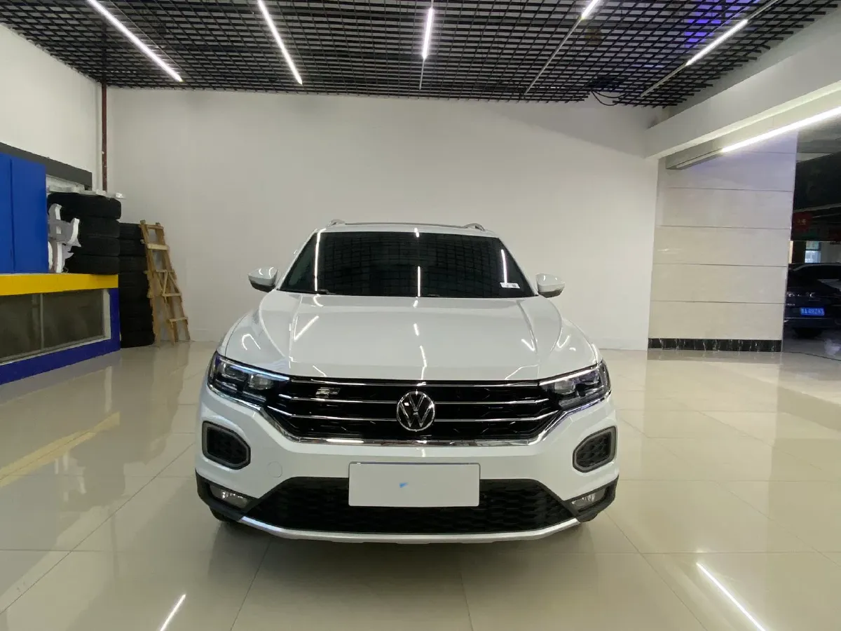 2022 Volkswagen T-Roc 1.4T 150HP L4 7DCT,autocango,china used car exporter,china ev exporter,chinese used car exporter,chinese used ev exporter