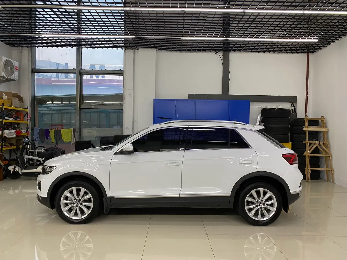 2022 Volkswagen T-Roc 1.4T 150HP L4 7DCT,autocango,china used car exporter,china ev exporter,chinese used car exporter,chinese used ev exporter