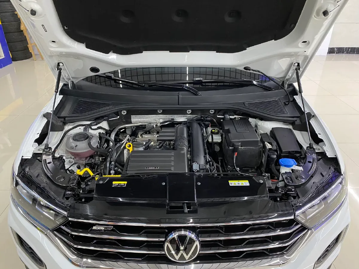 2022 Volkswagen T-Roc 1.4T 150HP L4 7DCT,autocango,china used car exporter,china ev exporter,chinese used car exporter,chinese used ev exporter
