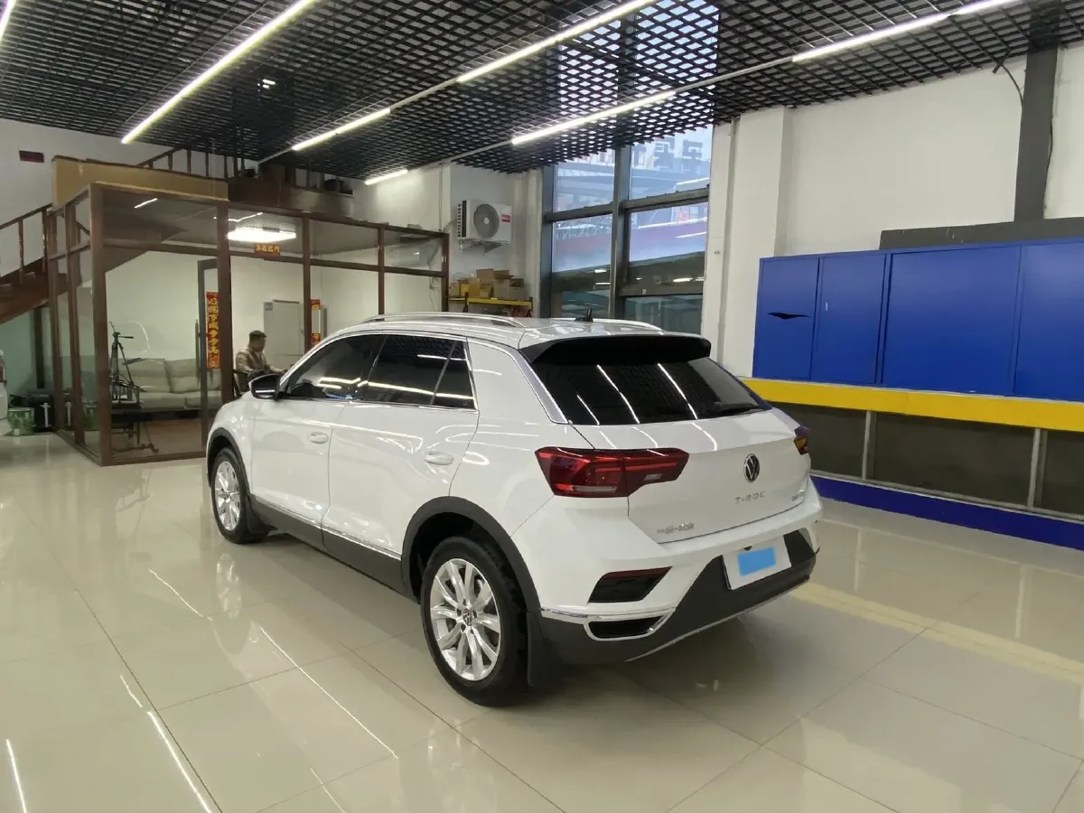 2022 Volkswagen T-Roc 1.4T 150HP L4 7DCT,autocango,china used car exporter,china ev exporter,chinese used car exporter,chinese used ev exporter