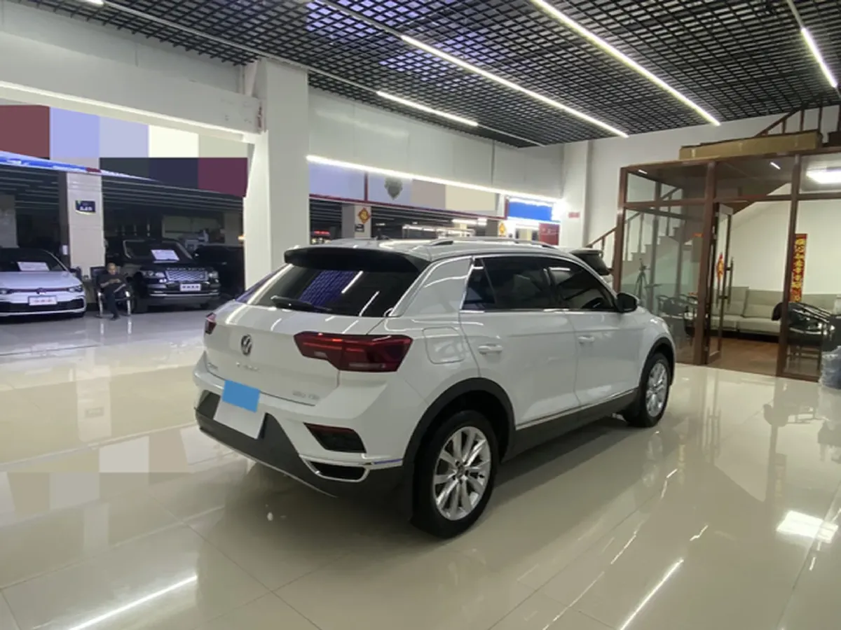 2022 Volkswagen T-Roc 1.4T 150HP L4 7DCT,autocango,china used car exporter,china ev exporter,chinese used car exporter,chinese used ev exporter