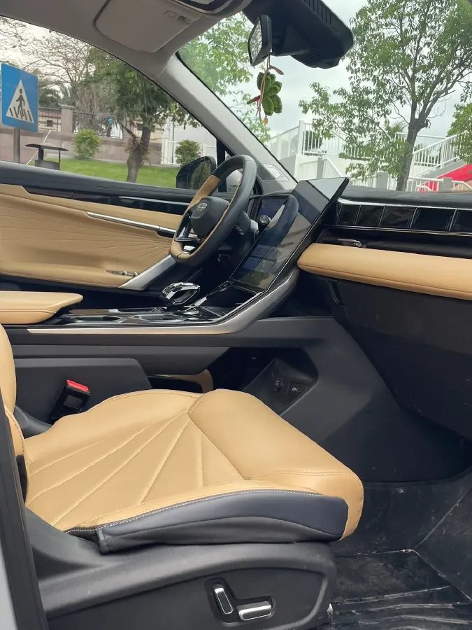 2023 Geely StarRay 1.5T 181HP L4 7DCT,autocango,china used car exporter,china ev exporter,chinese used car exporter,chinese used ev exporter