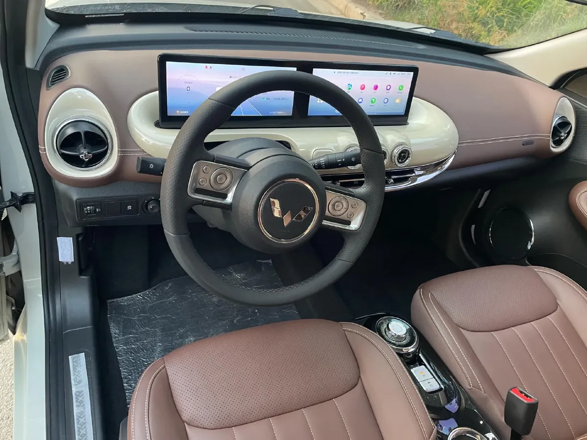 2023 WuLing BinGuo BEV 31.9KWH,autocango,china used car exporter,china ev exporter,chinese used car exporter,chinese used ev exporter