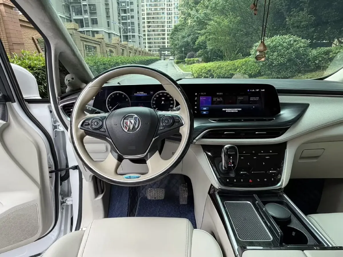 2021 Buick GL8 2.0T 237HP L4 9AT,autocango,china used car exporter,china ev exporter,chinese used car exporter,chinese used ev exporter