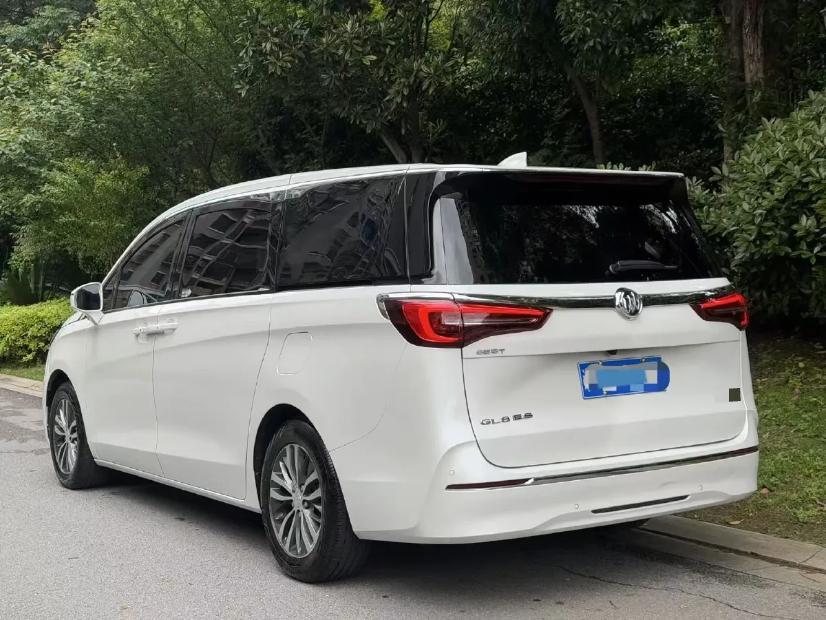 2021 Buick GL8 2.0T 237HP L4 9AT,autocango,china used car exporter,china ev exporter,chinese used car exporter,chinese used ev exporter