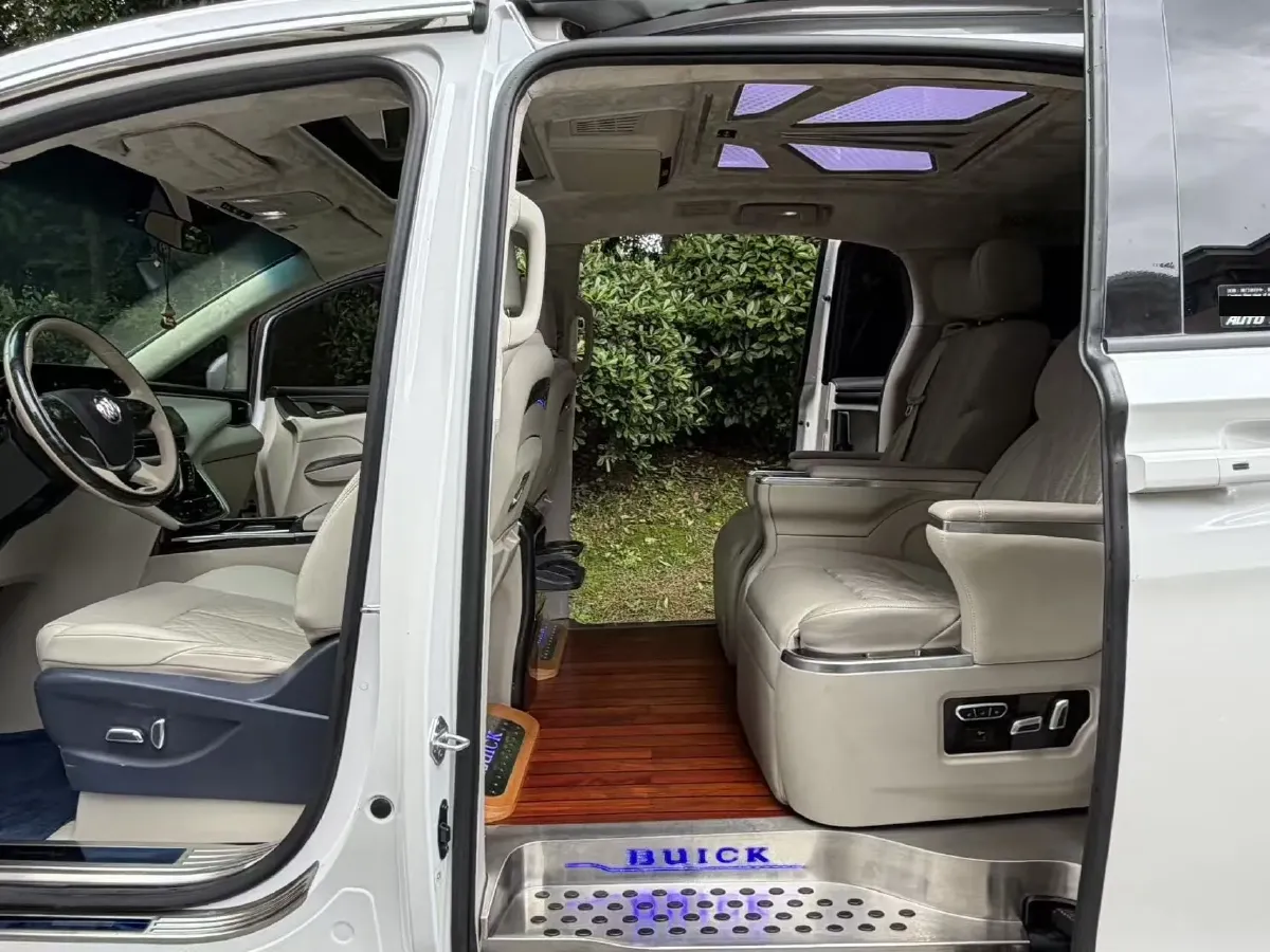 2021 Buick GL8 2.0T 237HP L4 9AT,autocango,china used car exporter,china ev exporter,chinese used car exporter,chinese used ev exporter