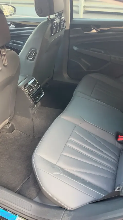 2025 Volkswagen Passat 2.0T 186HP L4 7DCT,autocango,china used car exporter,china ev exporter,chinese used car exporter,chinese used ev exporter