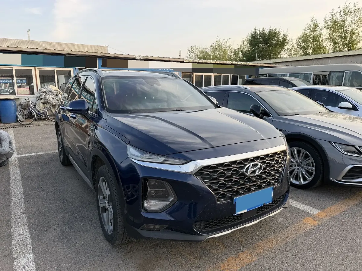 2021 Hyundai Custo 2.0T 236HP L4 8AT,autocango,china used car exporter,china ev exporter,chinese used car exporter,chinese used ev exporter
