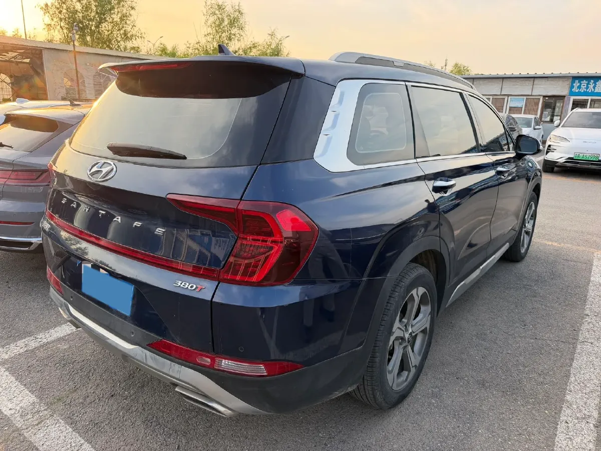 2021 Hyundai Custo 2.0T 236HP L4 8AT,autocango,china used car exporter,china ev exporter,chinese used car exporter,chinese used ev exporter