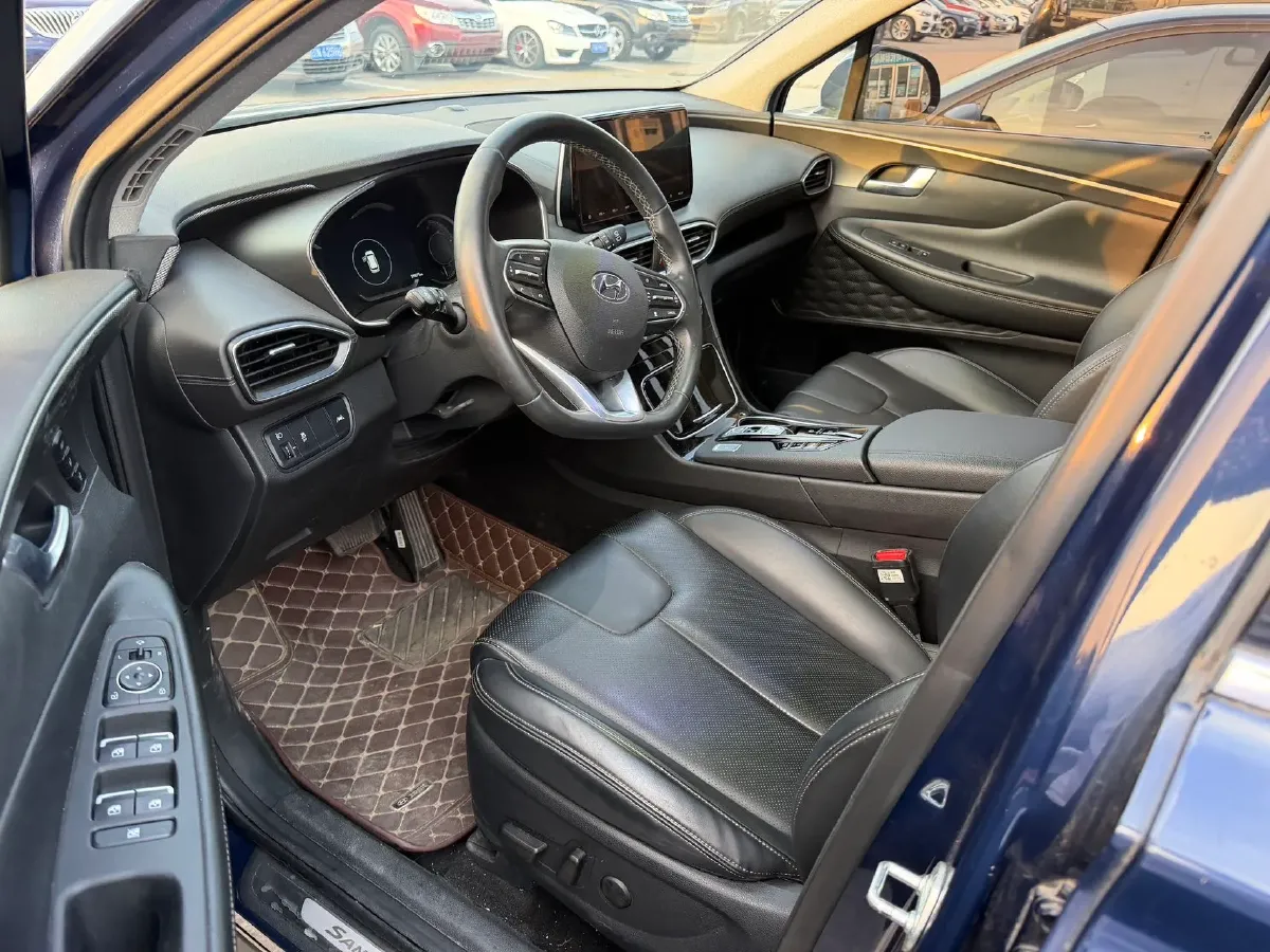 2021 Hyundai Custo 2.0T 236HP L4 8AT,autocango,china used car exporter,china ev exporter,chinese used car exporter,chinese used ev exporter