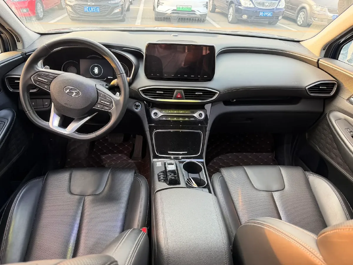 2021 Hyundai Custo 2.0T 236HP L4 8AT,autocango,china used car exporter,china ev exporter,chinese used car exporter,chinese used ev exporter