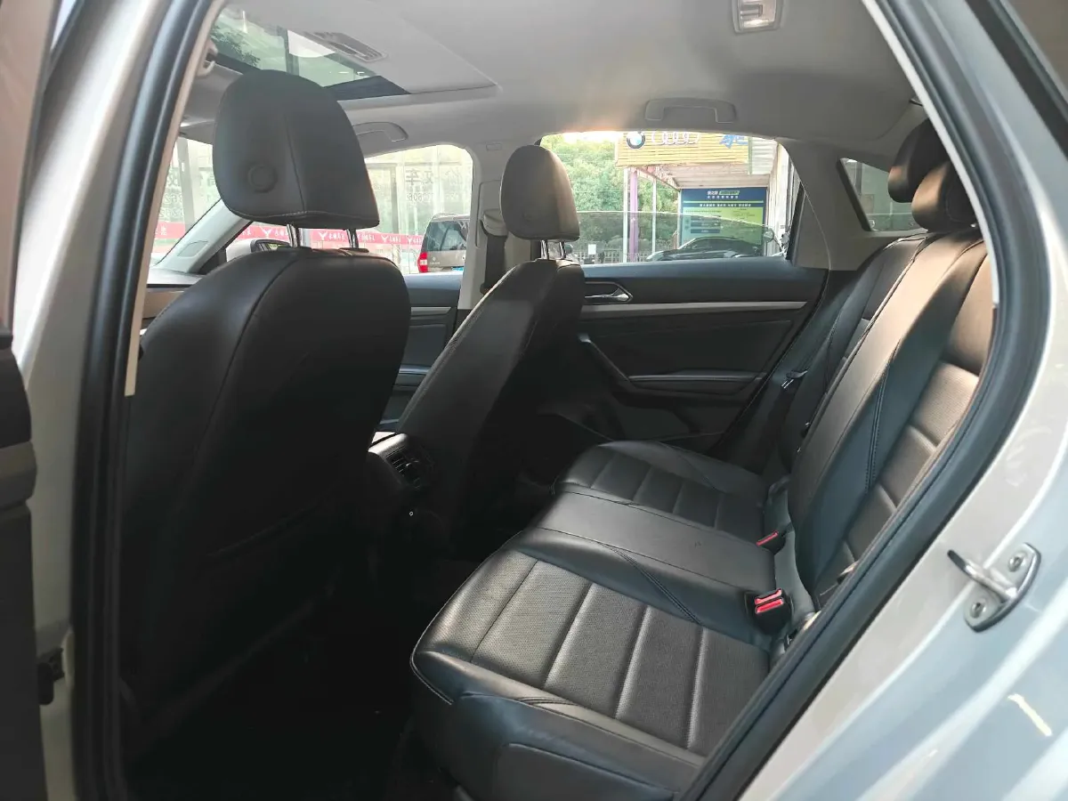 2021 Volkswagen Lavida 1.5L 113HP L4 6AT,autocango,china used car exporter,china ev exporter,chinese used car exporter,chinese used ev exporter