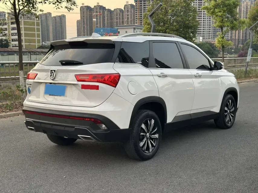 2018 BaoJun 530 1.5T 150HP L4 6DCT,autocango,china used car exporter,china ev exporter,chinese used car exporter,chinese used ev exporter