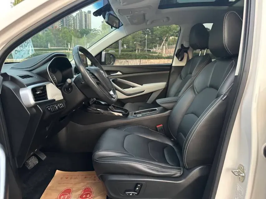 2018 BaoJun 530 1.5T 150HP L4 6DCT,autocango,china used car exporter,china ev exporter,chinese used car exporter,chinese used ev exporter
