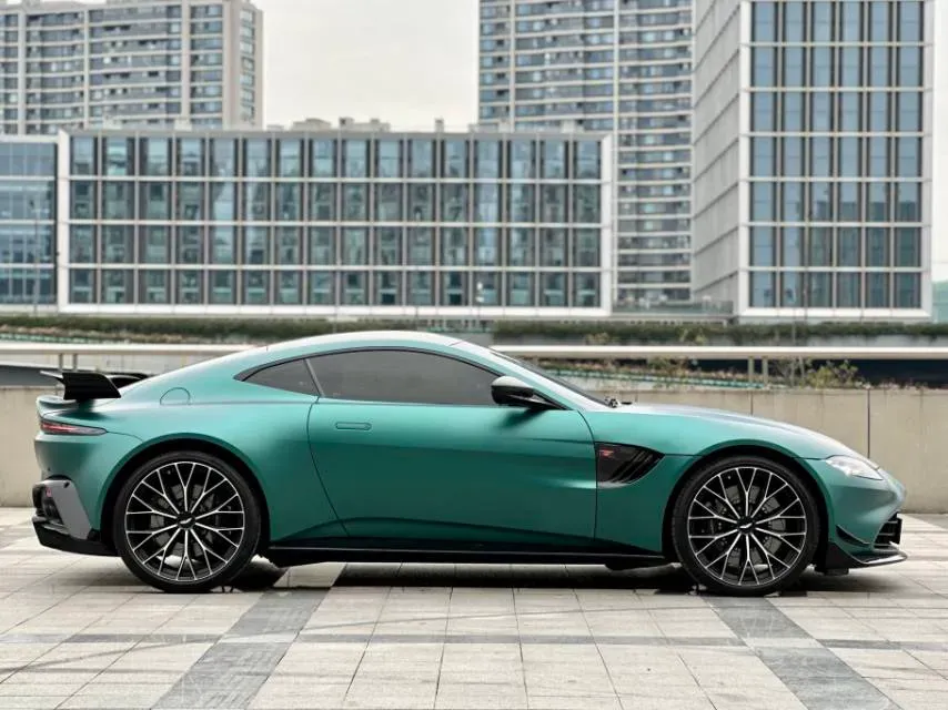 2021 Lorinser VS Series 2.0T 211HP L4 7AT,autocango,china used car exporter,china ev exporter,chinese used car exporter,chinese used ev exporter