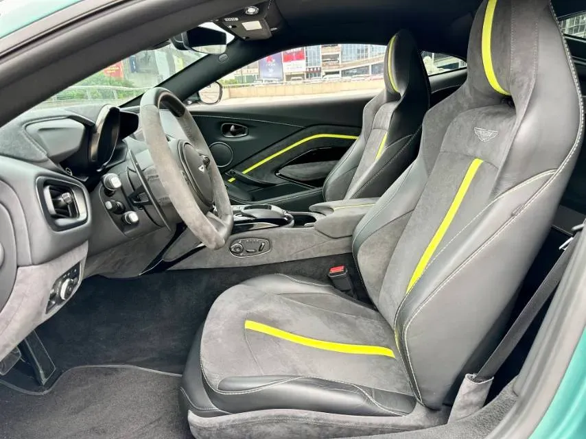 2021 Lorinser VS Series 2.0T 211HP L4 7AT,autocango,china used car exporter,china ev exporter,chinese used car exporter,chinese used ev exporter