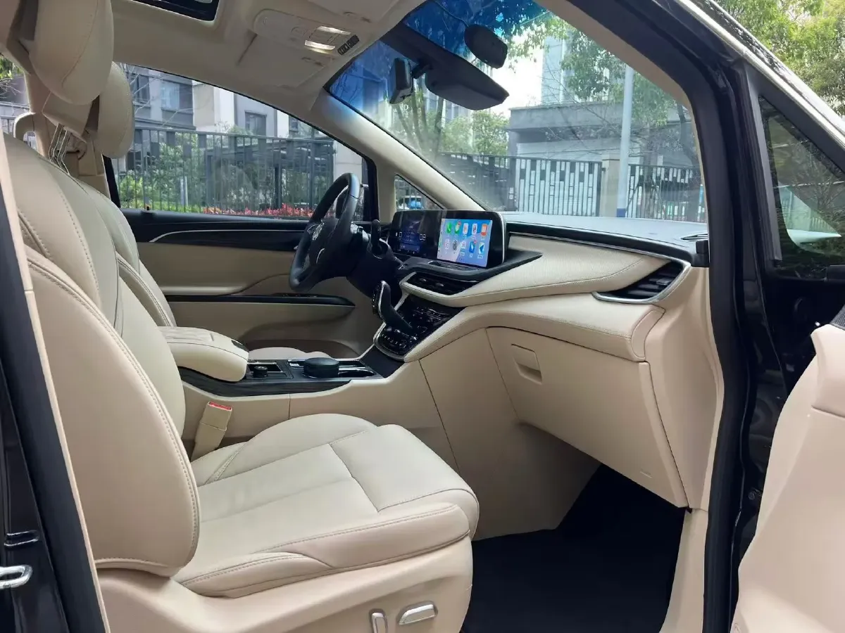 2023 Buick GL8 2.0T 237HP L4 9AT,autocango,china used car exporter,china ev exporter,chinese used car exporter,chinese used ev exporter