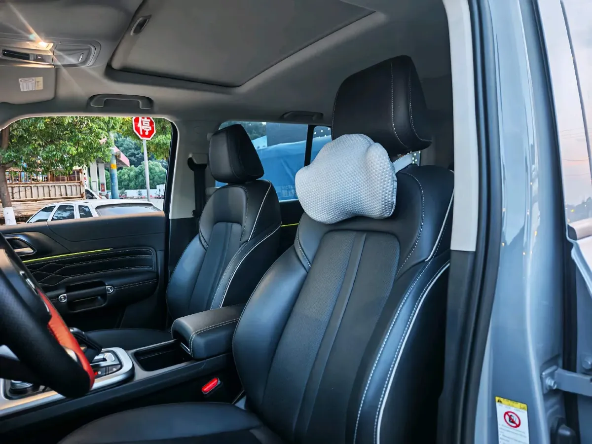 2023 Tank 300 2.0T 227HP L4 8AT,autocango,china used car exporter,china ev exporter,chinese used car exporter,chinese used ev exporter