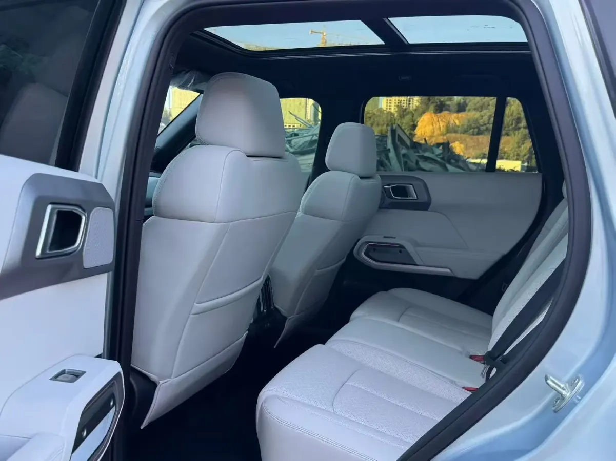 2025 FangChengBao Tai 3 BEV,autocango,china used car exporter,china ev exporter,chinese used car exporter,chinese used ev exporter