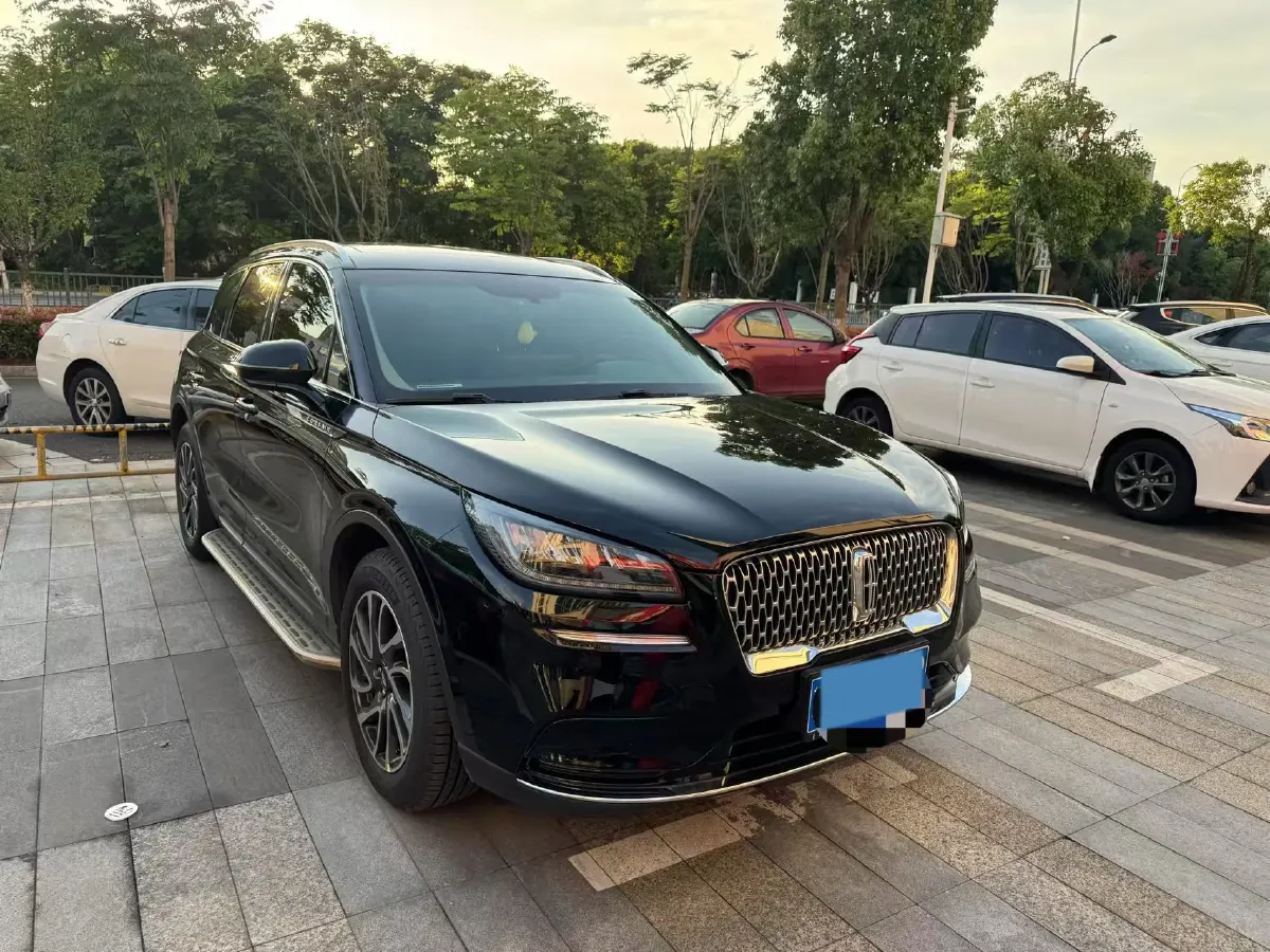 2022 Lincoln Corsair 2.0T 245HP L4 8AT,autocango,china used car exporter,china ev exporter,chinese used car exporter,chinese used ev exporter