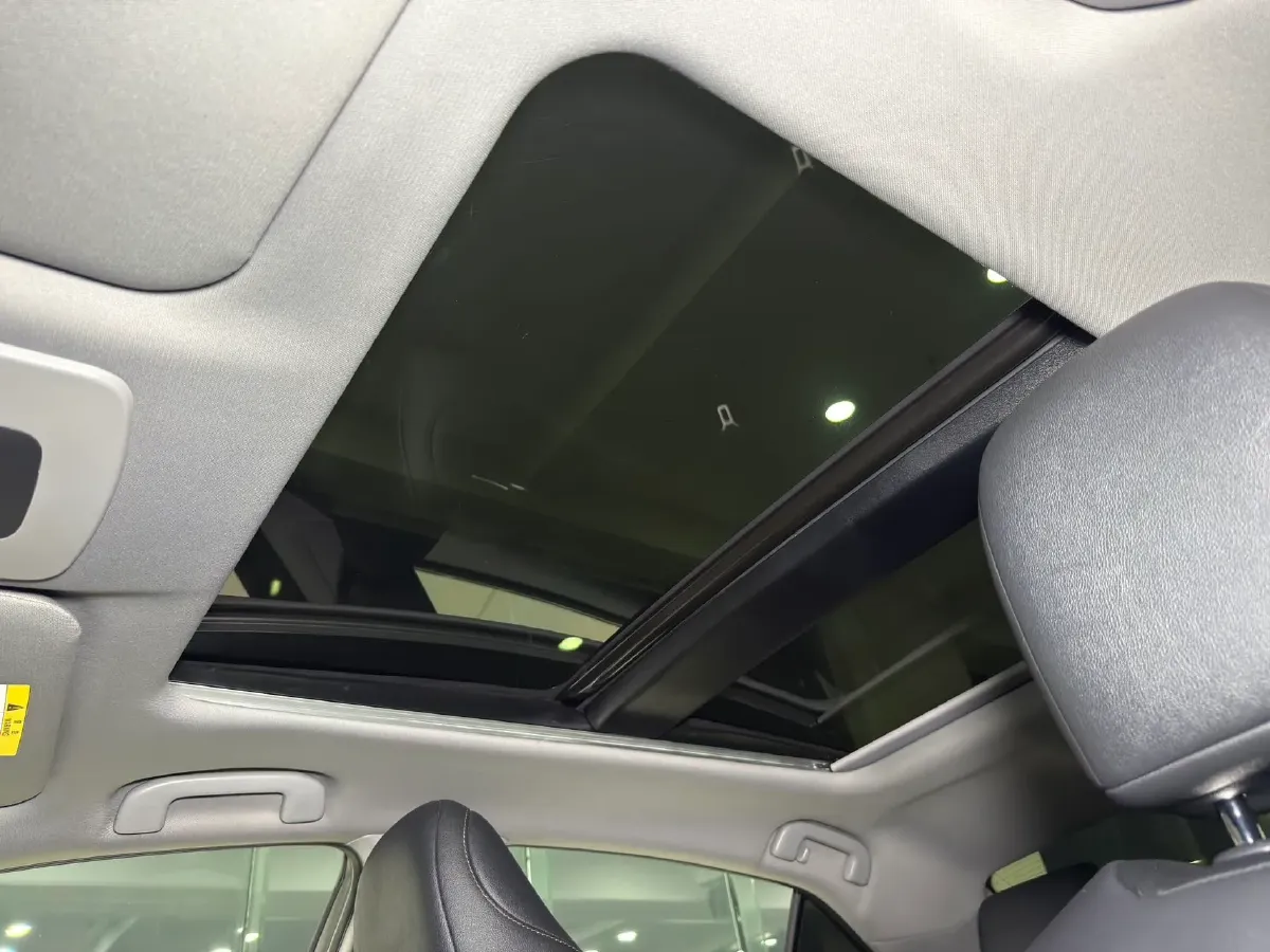 2023 Toyota Camry 2.5L 178HP L4 E-CVT Hybrid,autocango,china used car exporter,china ev exporter,chinese used car exporter,chinese used ev exporter