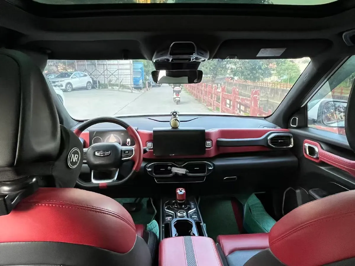 2020 Geely ICON 1.5T 177HP L3 7DCT,autocango,china used car exporter,china ev exporter,chinese used car exporter,chinese used ev exporter