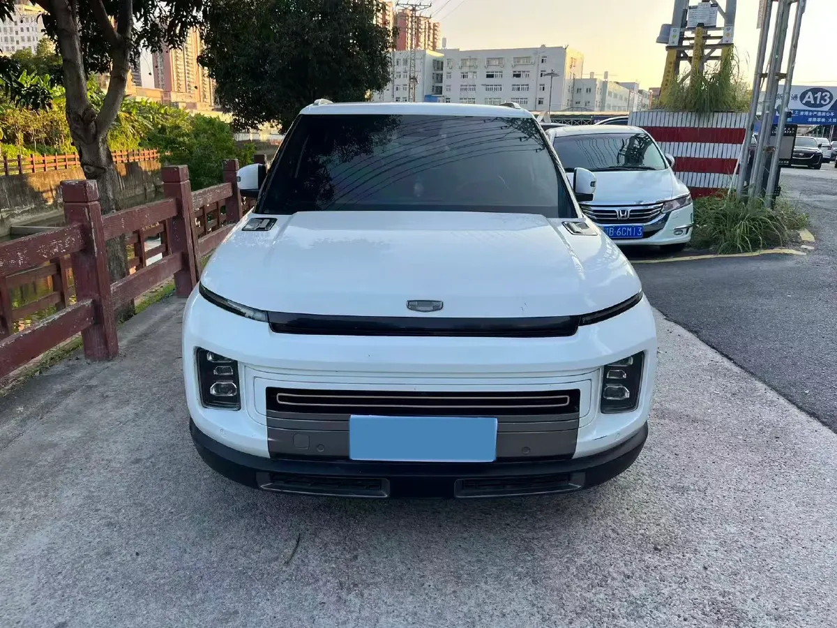 2020 Geely ICON 1.5T 177HP L3 7DCT,autocango,china used car exporter,china ev exporter,chinese used car exporter,chinese used ev exporter