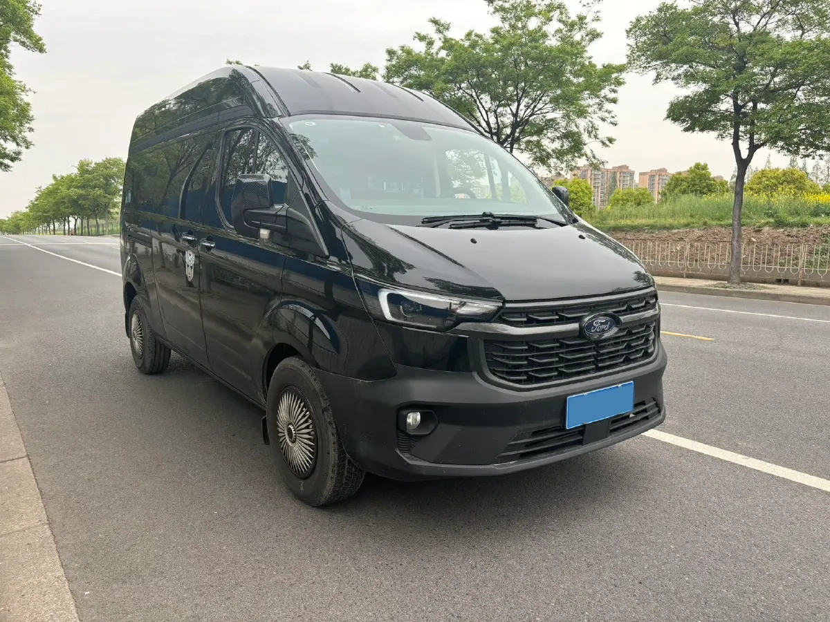 2023 Ford Equator 2.0T 224HP L4 6DCT,autocango,china used car exporter,china ev exporter,chinese used car exporter,chinese used ev exporter