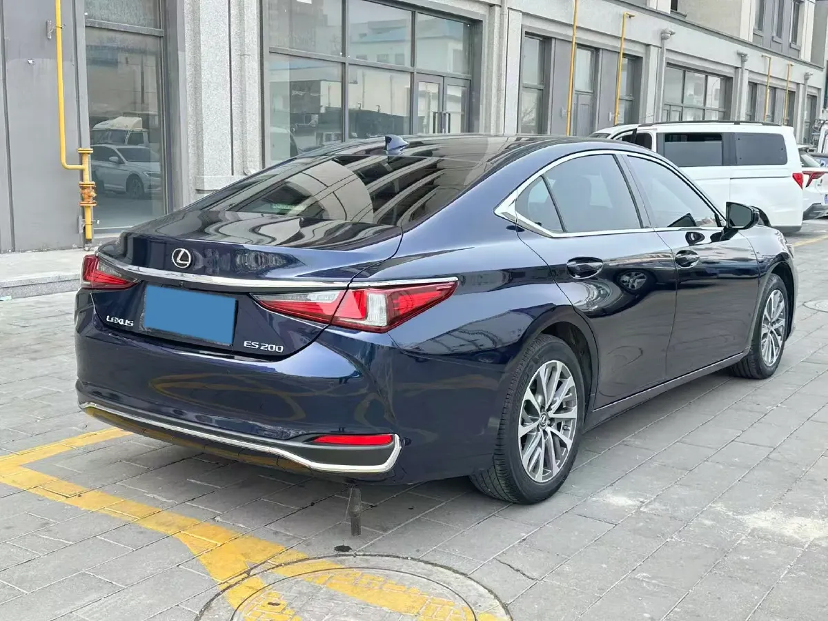 2021 Lexus ES 2.0L 173HP L4 CVT,autocango,china used car exporter,china ev exporter,chinese used car exporter,chinese used ev exporter