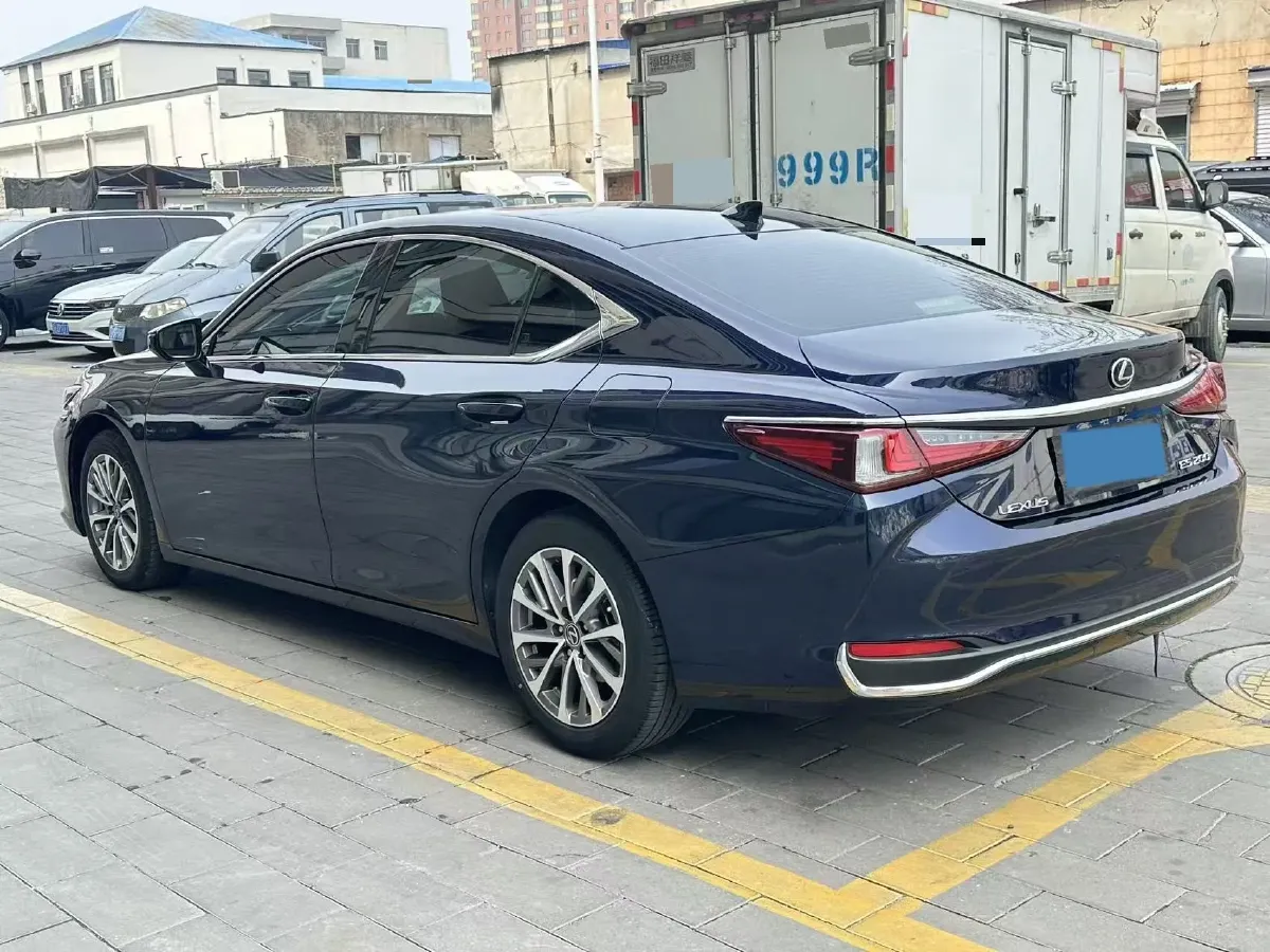 2021 Lexus ES 2.0L 173HP L4 CVT,autocango,china used car exporter,china ev exporter,chinese used car exporter,chinese used ev exporter