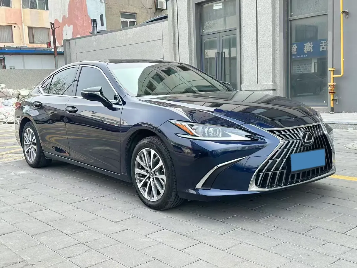 2021 Lexus ES 2.0L 173HP L4 CVT,autocango,china used car exporter,china ev exporter,chinese used car exporter,chinese used ev exporter