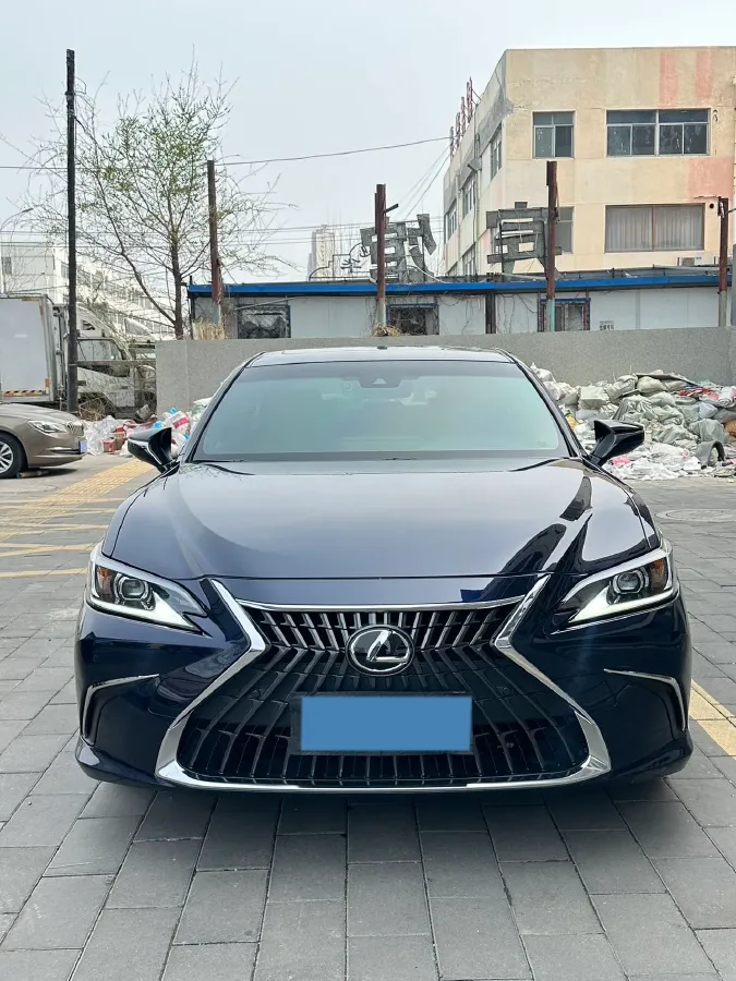 2021 Lexus ES 2.0L 173HP L4 CVT,autocango,china used car exporter,china ev exporter,chinese used car exporter,chinese used ev exporter