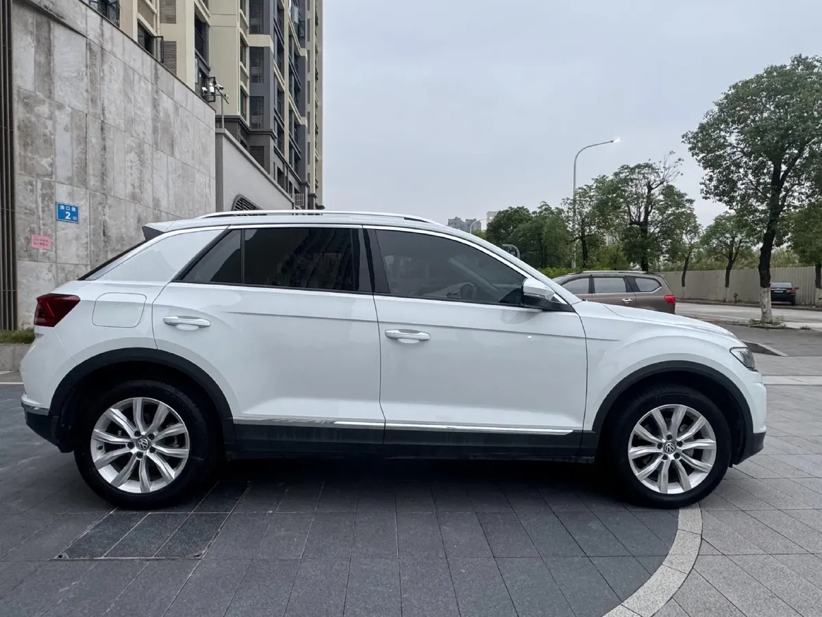 2019 Volkswagen T-Roc 1.4T 150HP L4 7DCT,autocango,china used car exporter,china ev exporter,chinese used car exporter,chinese used ev exporter