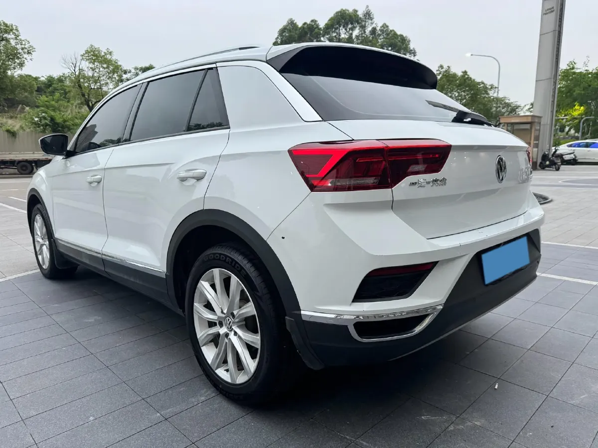 2019 Volkswagen T-Roc 1.4T 150HP L4 7DCT,autocango,china used car exporter,china ev exporter,chinese used car exporter,chinese used ev exporter