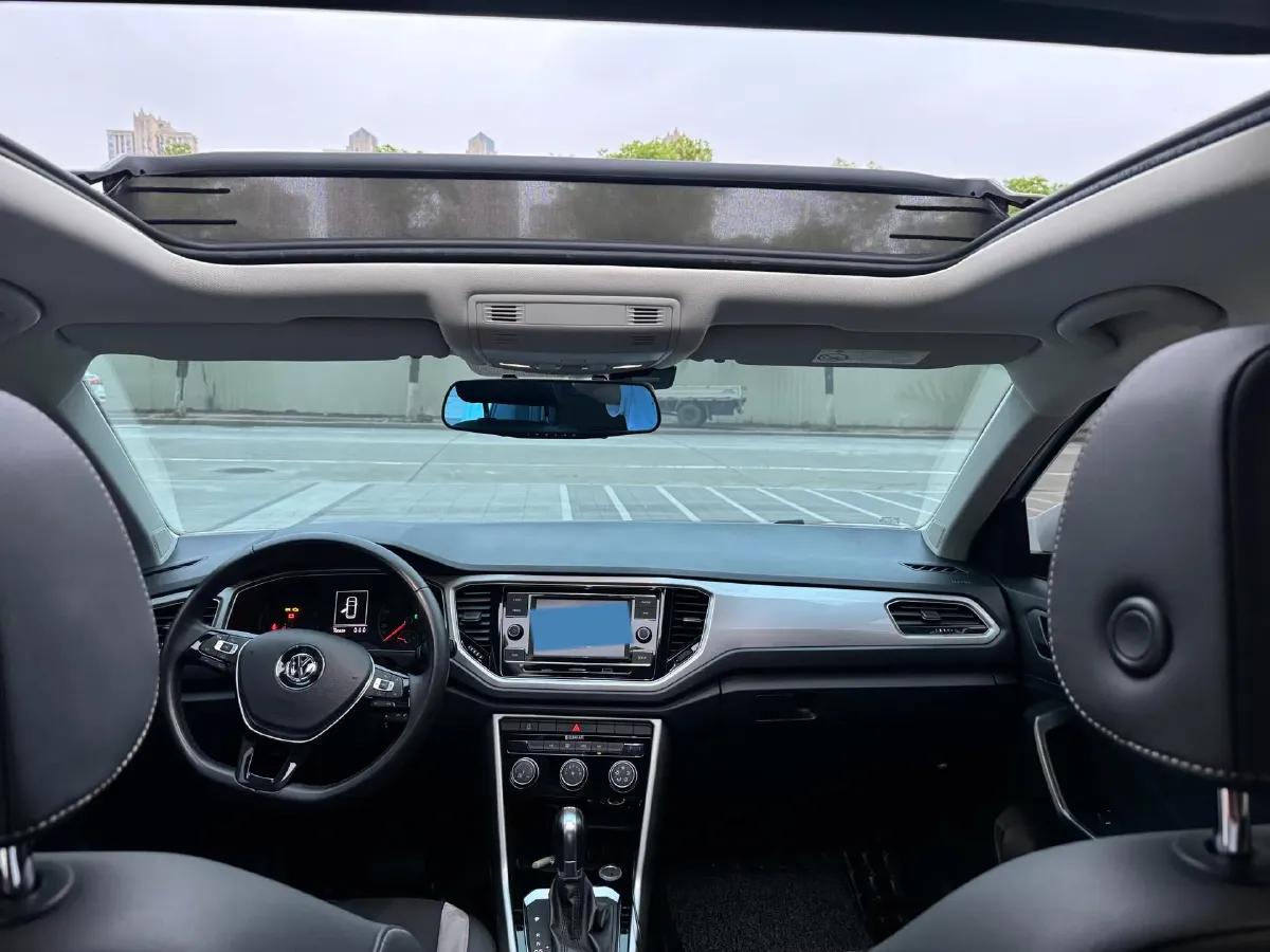 2019 Volkswagen T-Roc 1.4T 150HP L4 7DCT,autocango,china used car exporter,china ev exporter,chinese used car exporter,chinese used ev exporter