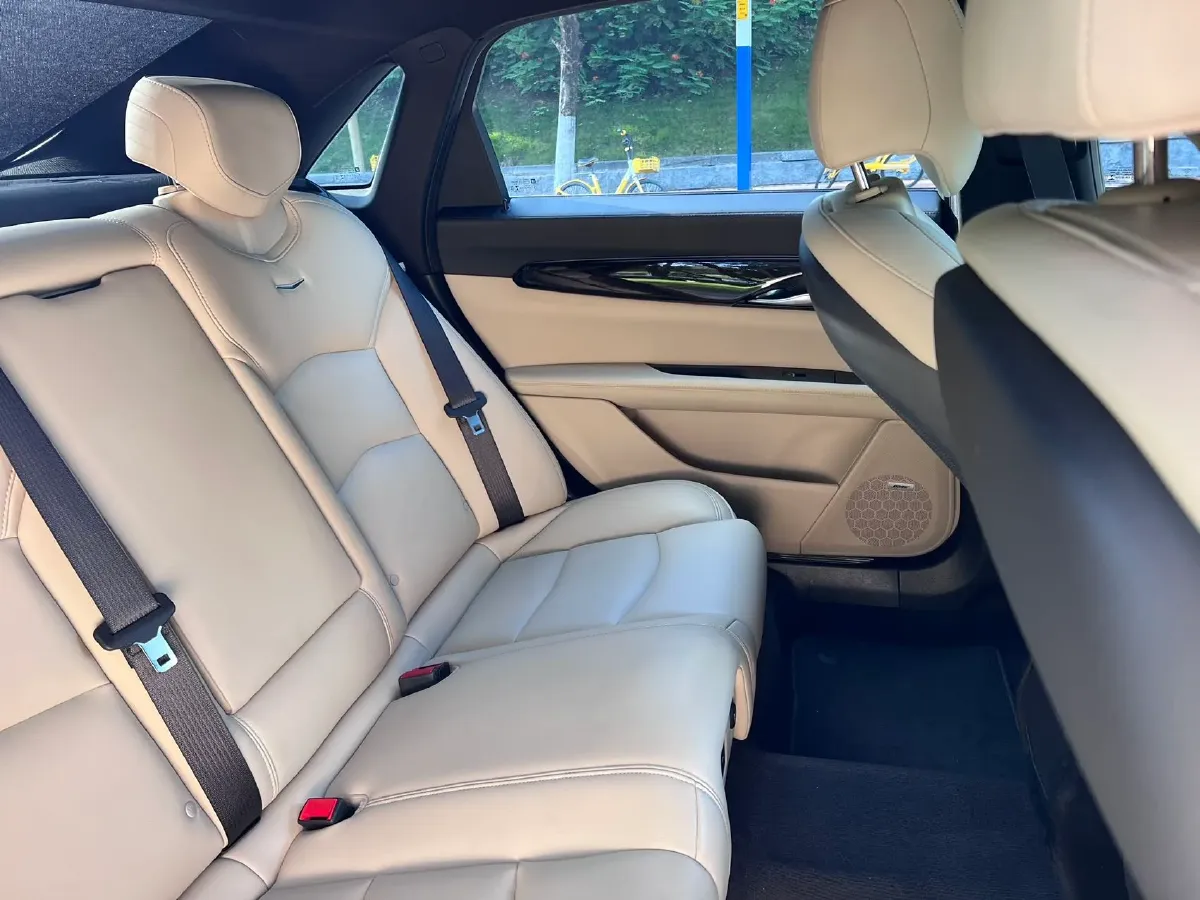 2020 Cadillac CT6 2.0T 241HP L4 10AT,autocango,china used car exporter,china ev exporter,chinese used car exporter,chinese used ev exporter