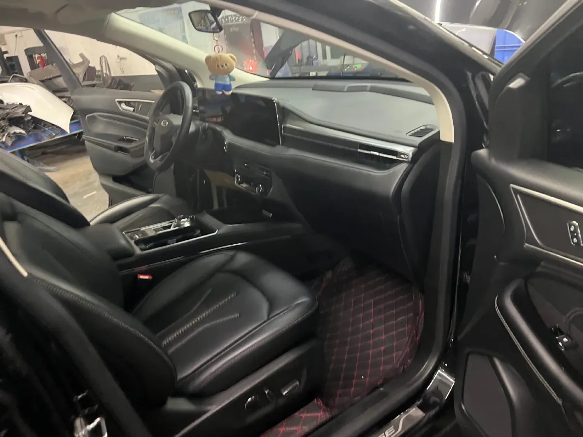 2021 Ford Edge 2.0T 245HP L4 8AT,autocango,china used car exporter,china ev exporter,chinese used car exporter,chinese used ev exporter