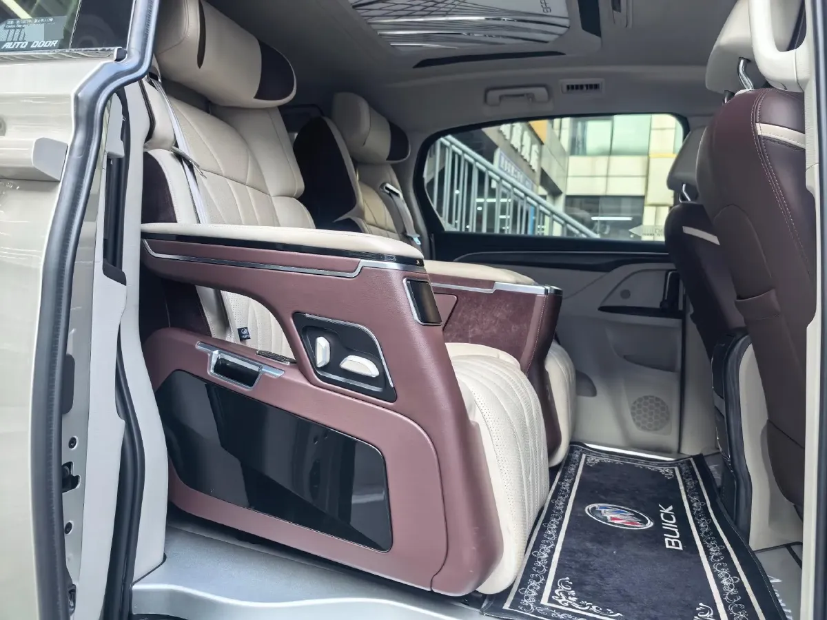 2022 Buick GL8 2.0T 237HP L4 9AT,autocango,china used car exporter,china ev exporter,chinese used car exporter,chinese used ev exporter