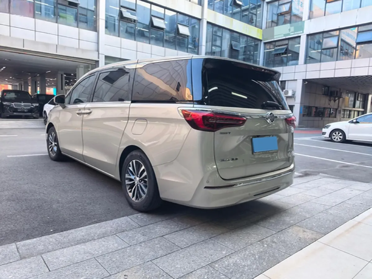 2022 Buick GL8 2.0T 237HP L4 9AT,autocango,china used car exporter,china ev exporter,chinese used car exporter,chinese used ev exporter