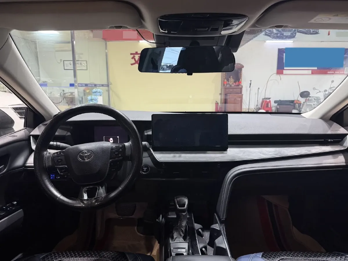 2024 Toyota Camry 2.0L 152HP L4 E-CVT Hybrid,autocango,china used car exporter,china ev exporter,chinese used car exporter,chinese used ev exporter