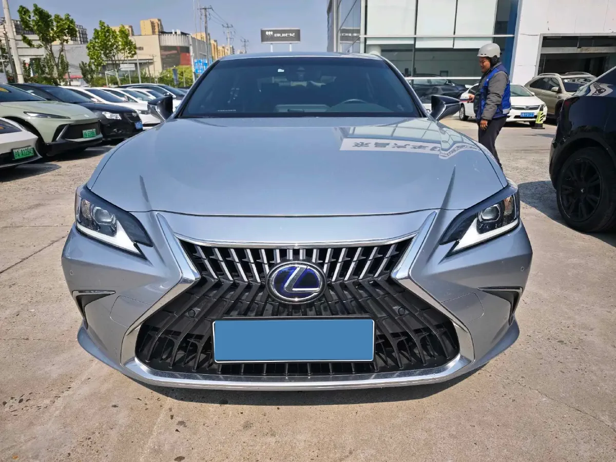2021 Lexus ES 2.5L 178HP L4 E-CVT Hybrid,autocango,china used car exporter,china ev exporter,chinese used car exporter,chinese used ev exporter