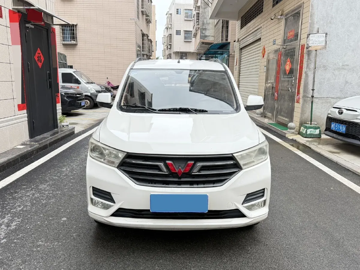 2019 WuLing HongGuang 1.5L 99HP L4 6MT,autocango,china used car exporter,china ev exporter,chinese used car exporter,chinese used ev exporter
