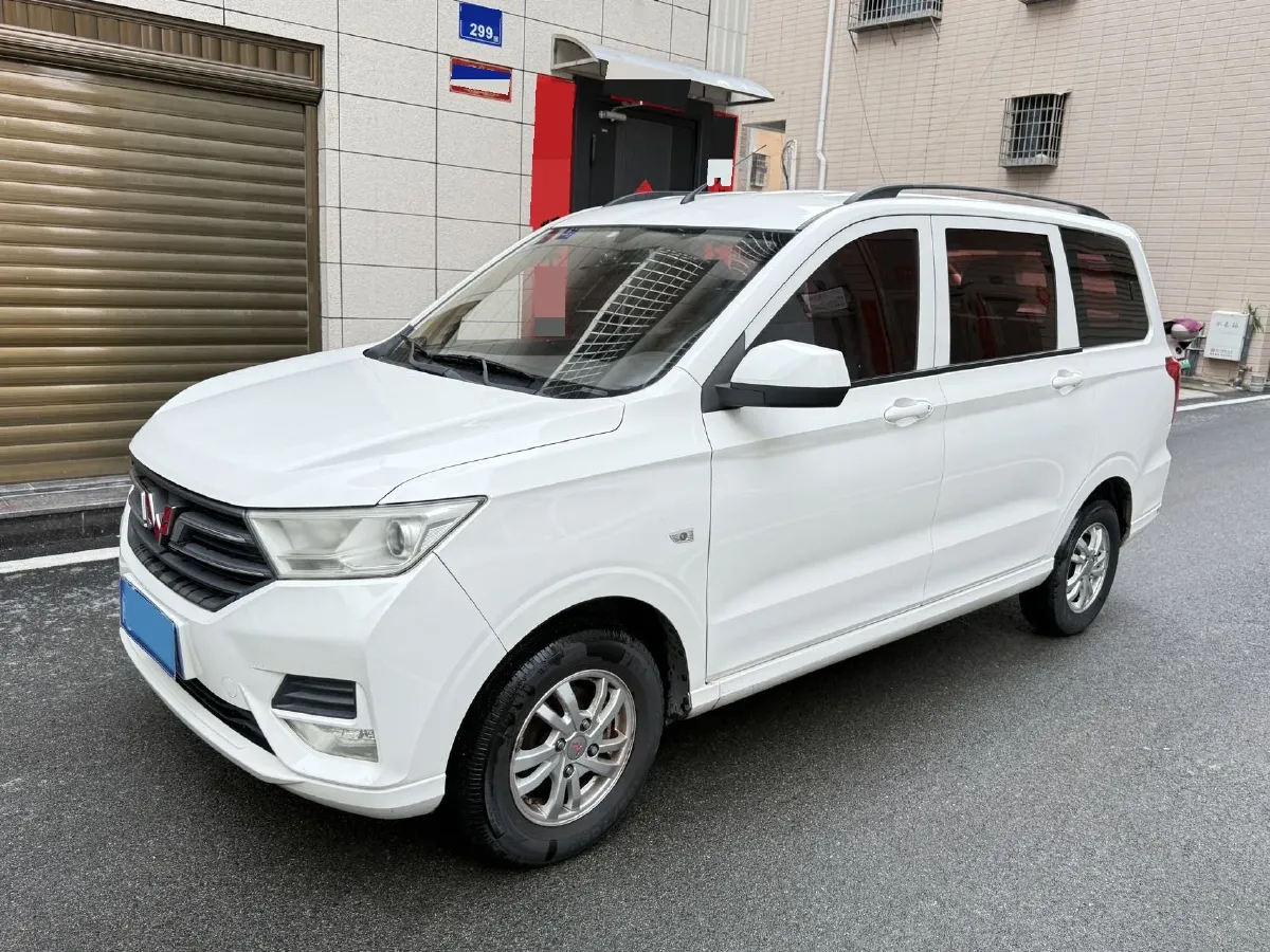 2019 WuLing HongGuang 1.5L 99HP L4 6MT,autocango,china used car exporter,china ev exporter,chinese used car exporter,chinese used ev exporter