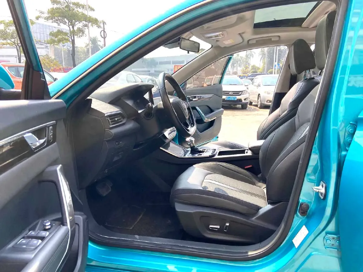 2020 DongFeng Aeolus YiXuan 1.5T 150HP L4 6DCT,autocango,china used car exporter,china ev exporter,chinese used car exporter,chinese used ev exporter