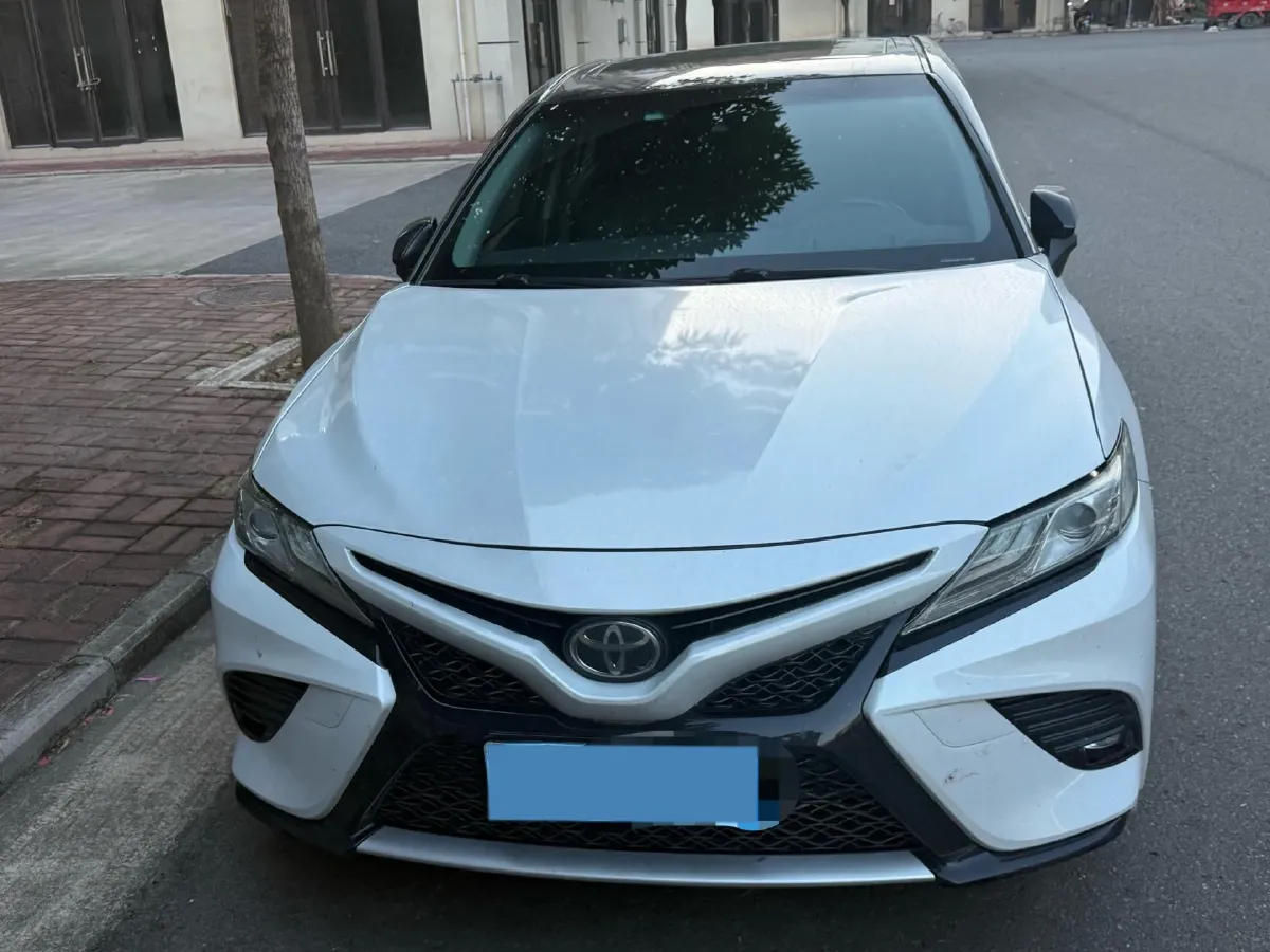 2021 Toyota Camry 2.5L 209HP L4 8AT,autocango,china used car exporter,china ev exporter,chinese used car exporter,chinese used ev exporter