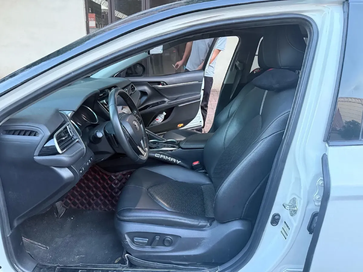 2021 Toyota Camry 2.5L 209HP L4 8AT,autocango,china used car exporter,china ev exporter,chinese used car exporter,chinese used ev exporter