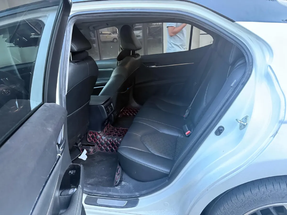 2021 Toyota Camry 2.5L 209HP L4 8AT,autocango,china used car exporter,china ev exporter,chinese used car exporter,chinese used ev exporter