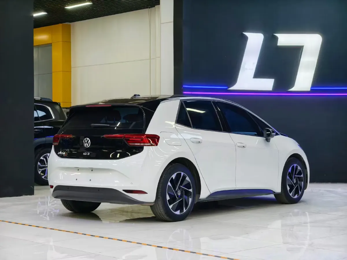 2024 Volkswagen ID.3 BEV 52.8KWH,autocango,china used car exporter,china ev exporter,chinese used car exporter,chinese used ev exporter