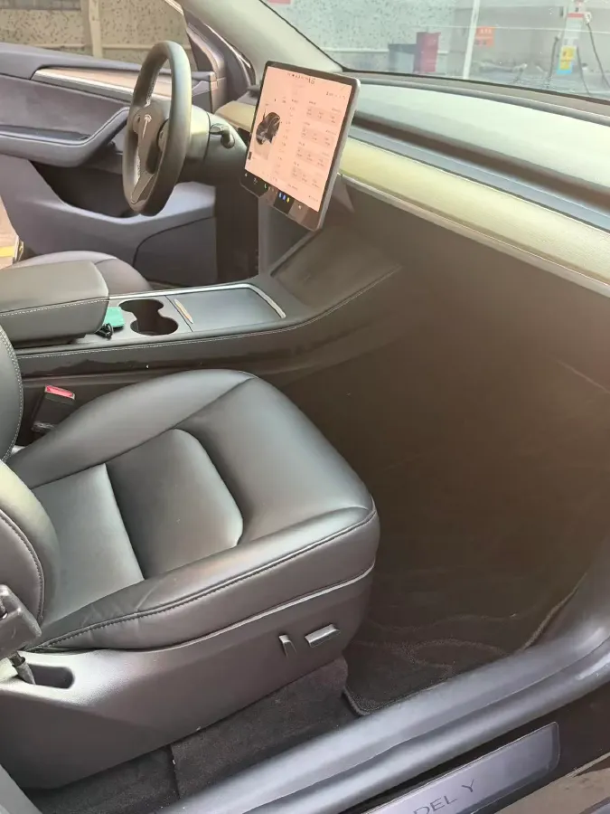 2022 Tesla Model Y BEV 60KWH,autocango,china used car exporter,china ev exporter,chinese used car exporter,chinese used ev exporter