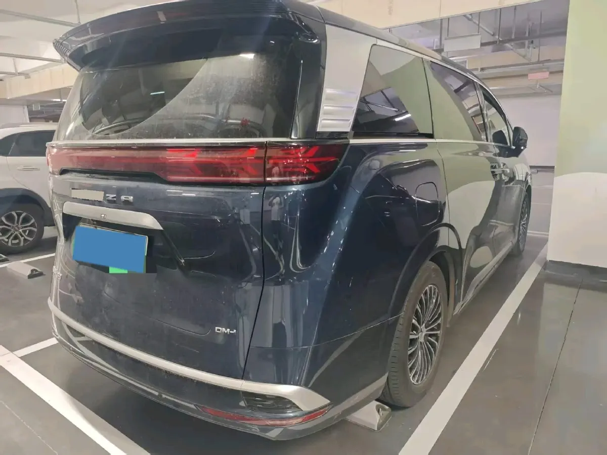 2022 HongQi HS7 3.0T 337HP V6 8AT,autocango,china used car exporter,china ev exporter,chinese used car exporter,chinese used ev exporter